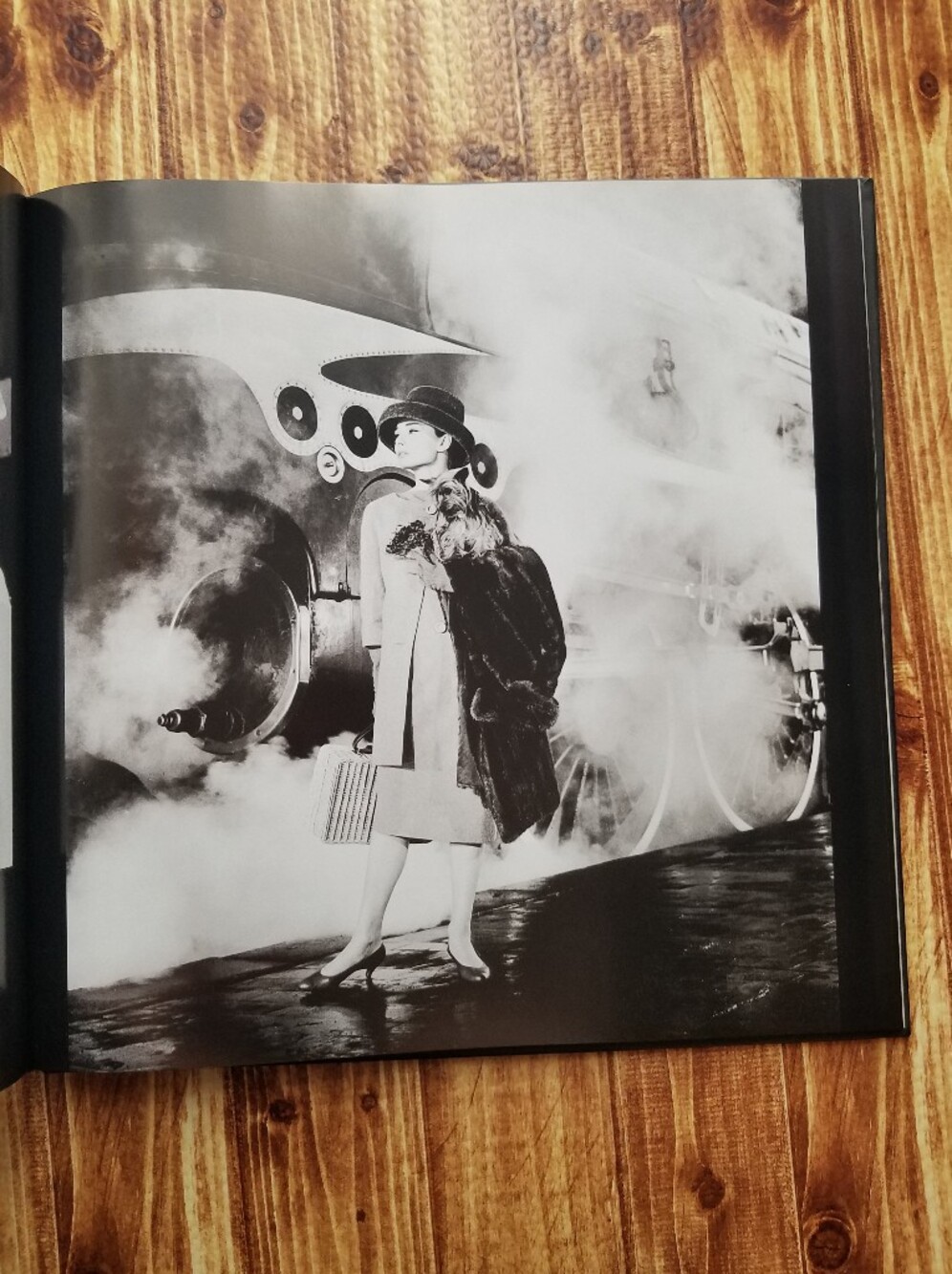Audrey Hepburn Hardcover Coffee Table Photo Book Large Christine Kidney - Picture 10 of 10